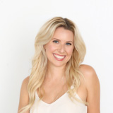 Headshot of Milwaukee Reiki practitioner Alison Papazois